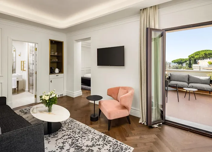 Intercontinental Ambasciatori Palace By Ihg Rome