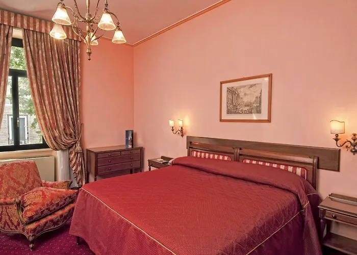 Intercontinental Ambasciatori Palace By Ihg Hotel